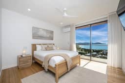 Luxury Escapes Townsville Villa B - Image 2