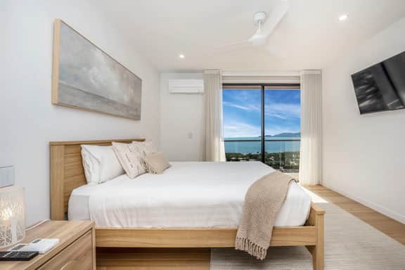 Luxury Escapes Townsville Villa B - Image 3